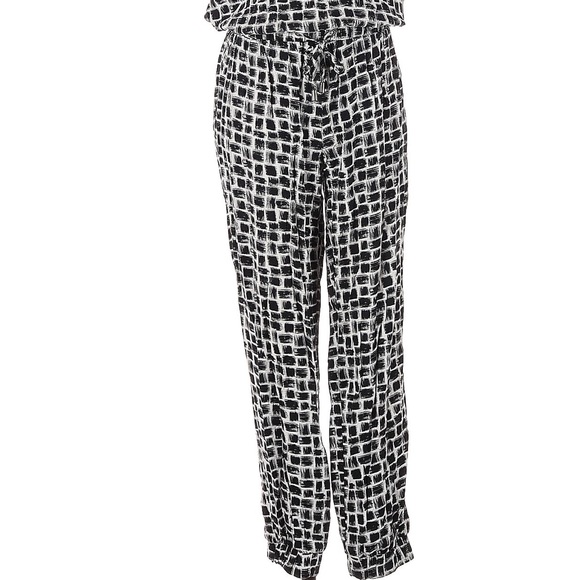 Beautiful Dynamite Black & White Jumpsuit in Size Small - Picture 4 of 4